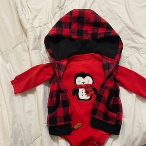 6M Carter’s NWOT 2 piece.  Long sleeve onesie with sleeveless jacket